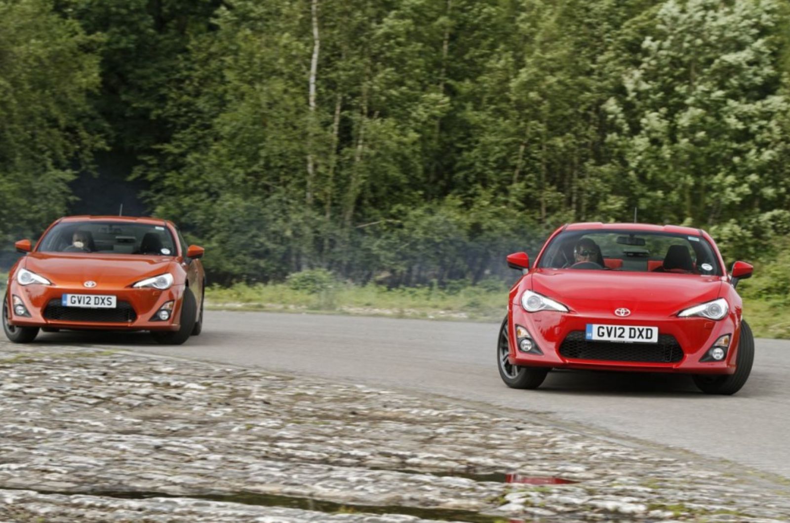Keiichi Tsuchiya drifting a Toyota GT86 (Credit: Toyota UK magazine)
